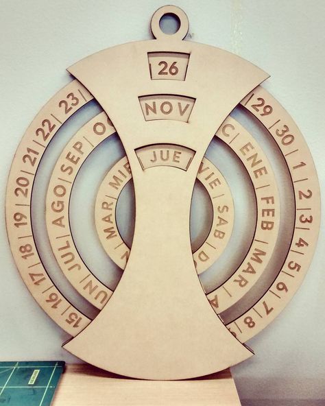 Rotating Perpetual Wooden Desk Calendar