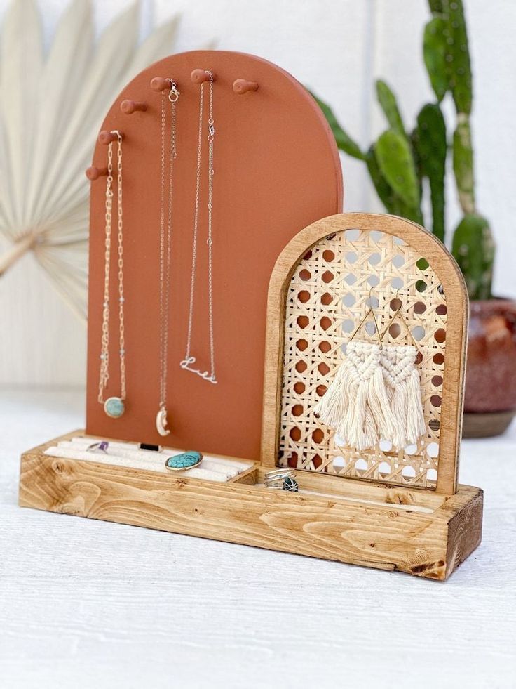 Elegant & Functional Earring Holder – Organize Your Jewelry in Style