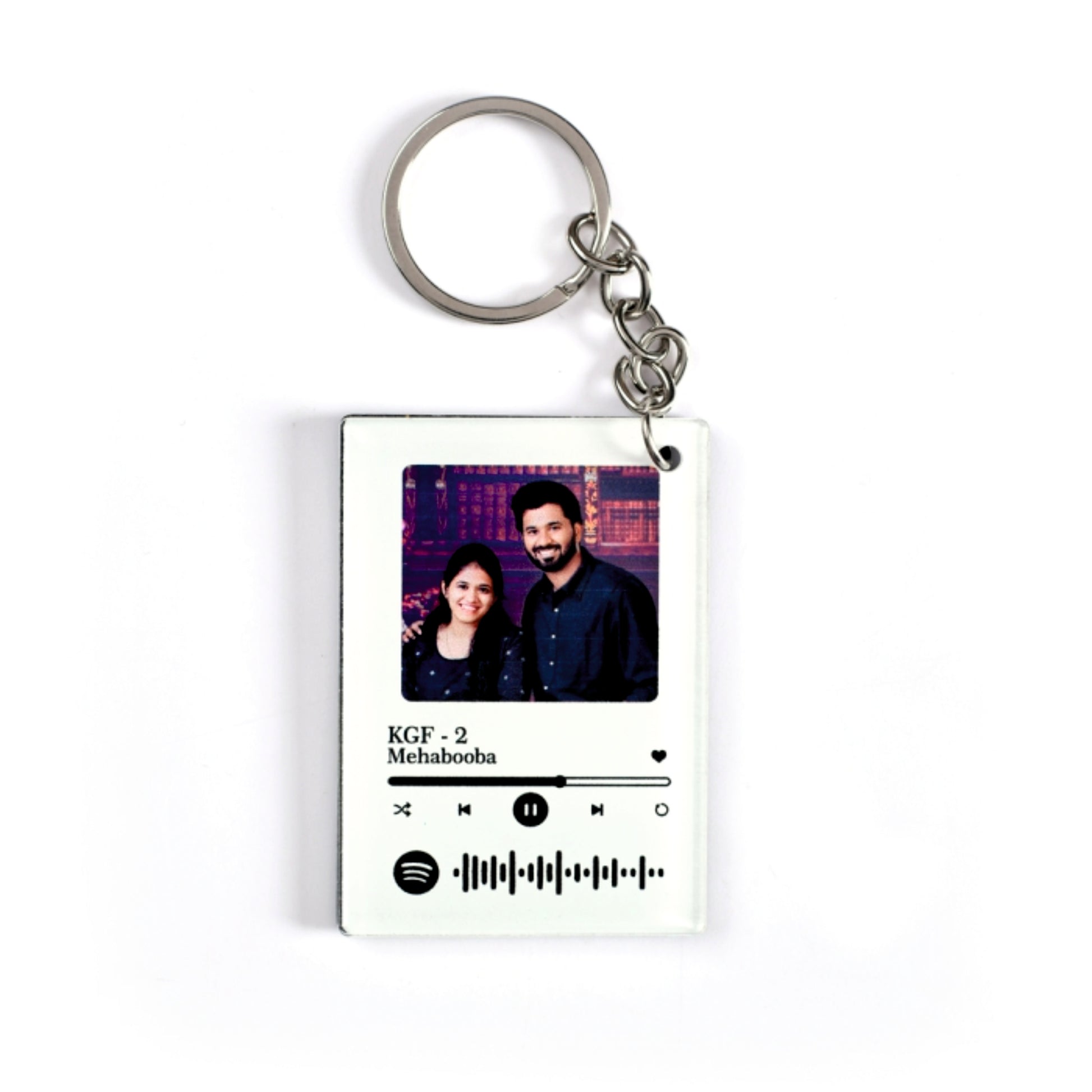 White Acrylic Keychain with Favorite Song – A Tune You Can Carry