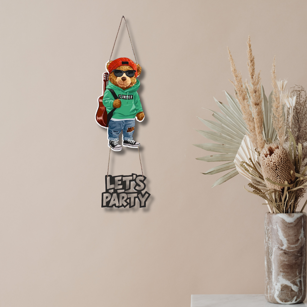 Stylish Wall Hanging to Complete Your Living Room Look