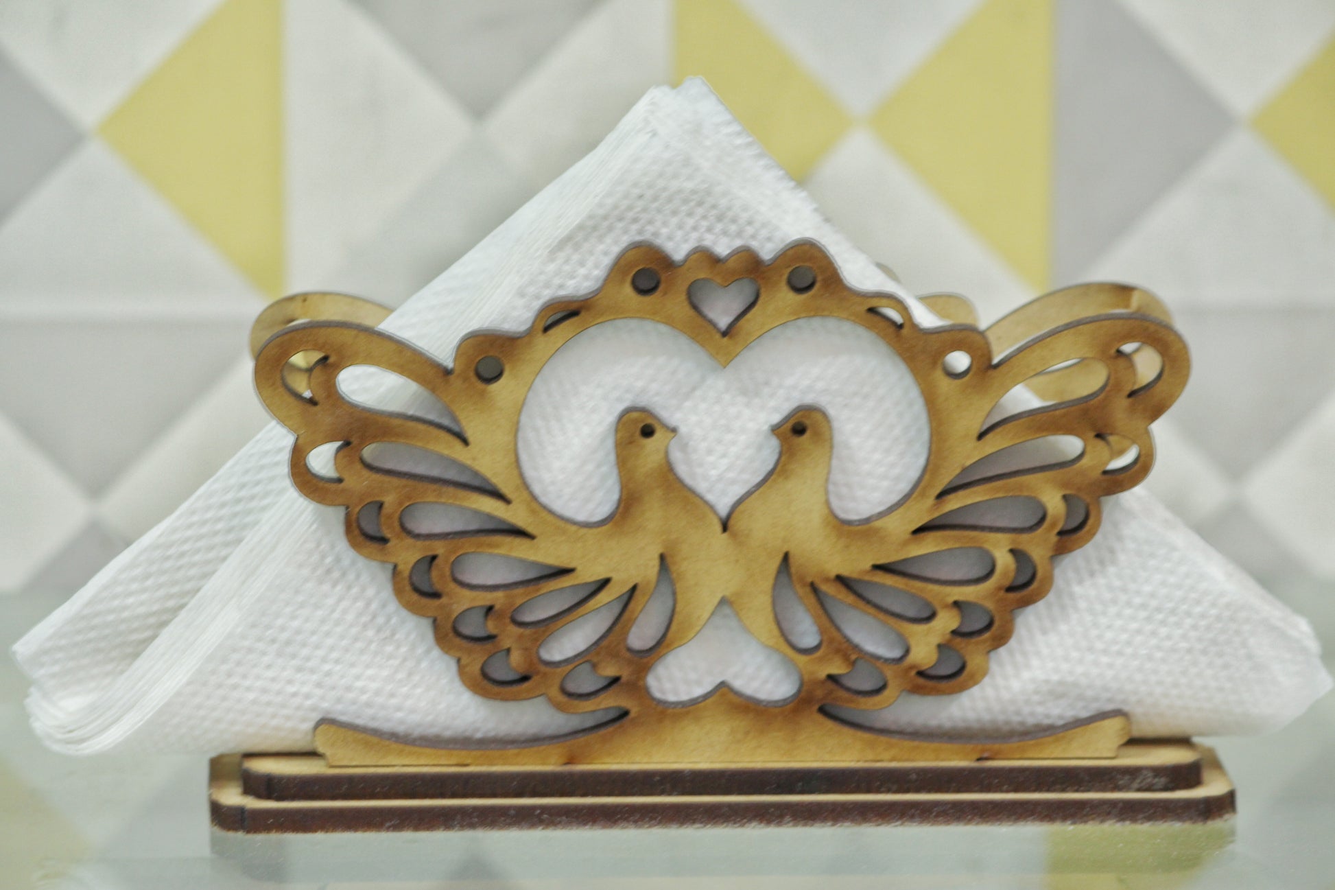 Wooden Tissue Holder – A Touch of Natural Charm for Your Space