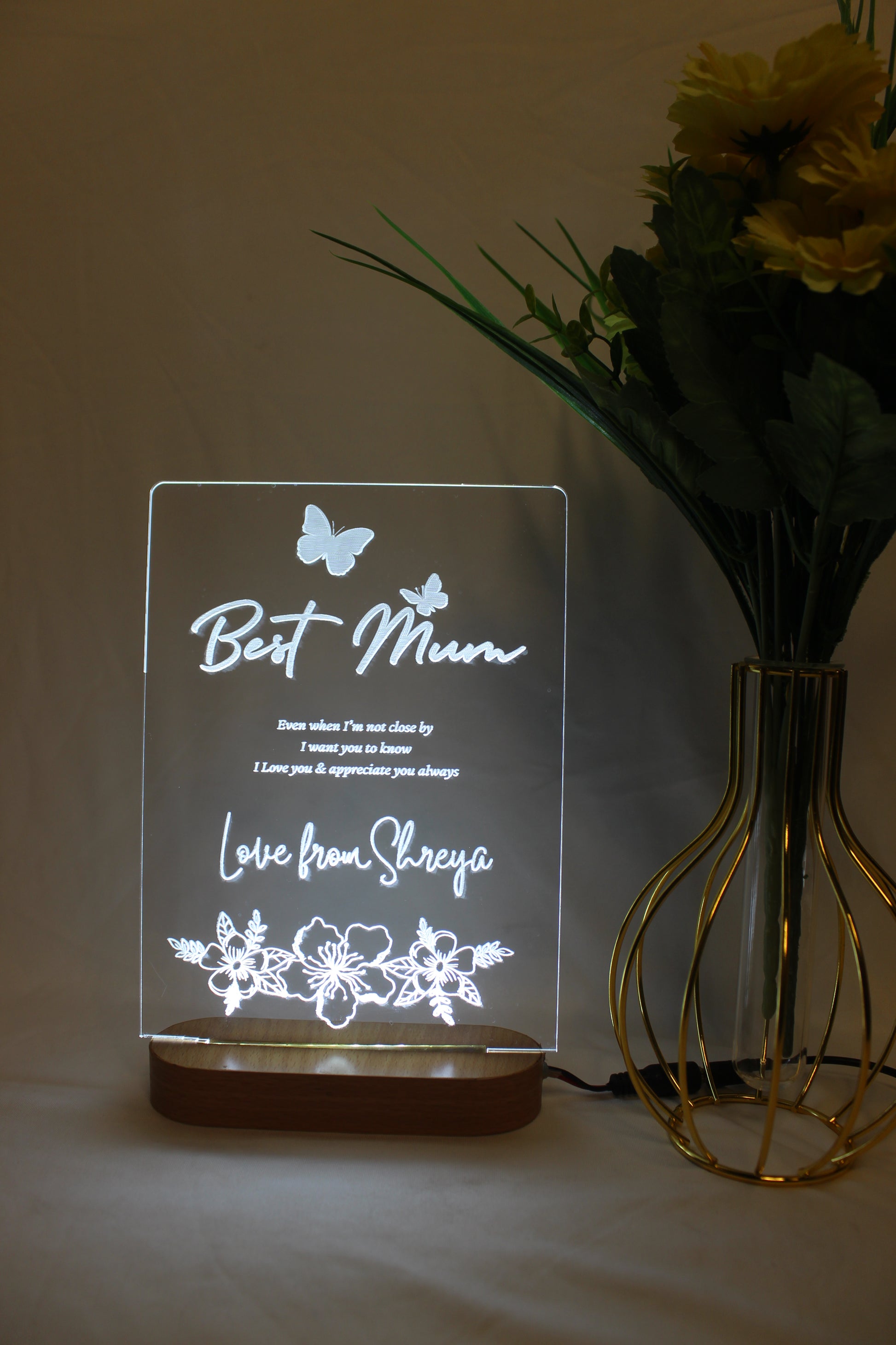 Personalized LED Lamp for Mother – A Heartwarming Gift for Mom