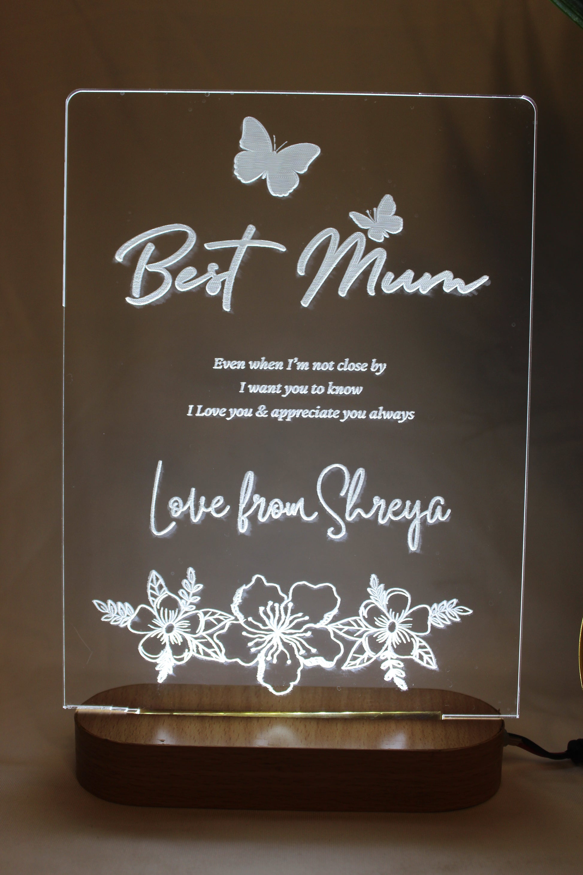 Personalized LED Lamp for Mother – A Heartwarming Gift for Mom
