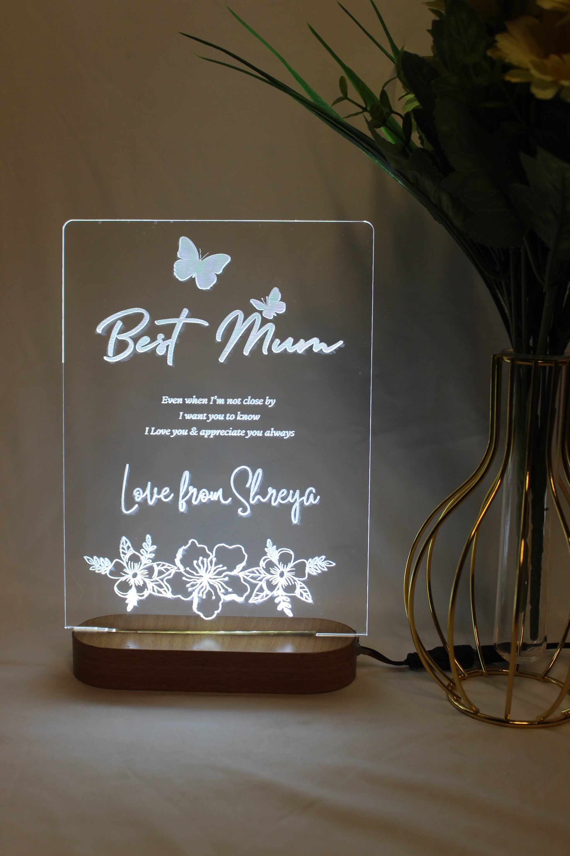 Personalized LED Lamp for Mother – A Heartwarming Gift for Mom