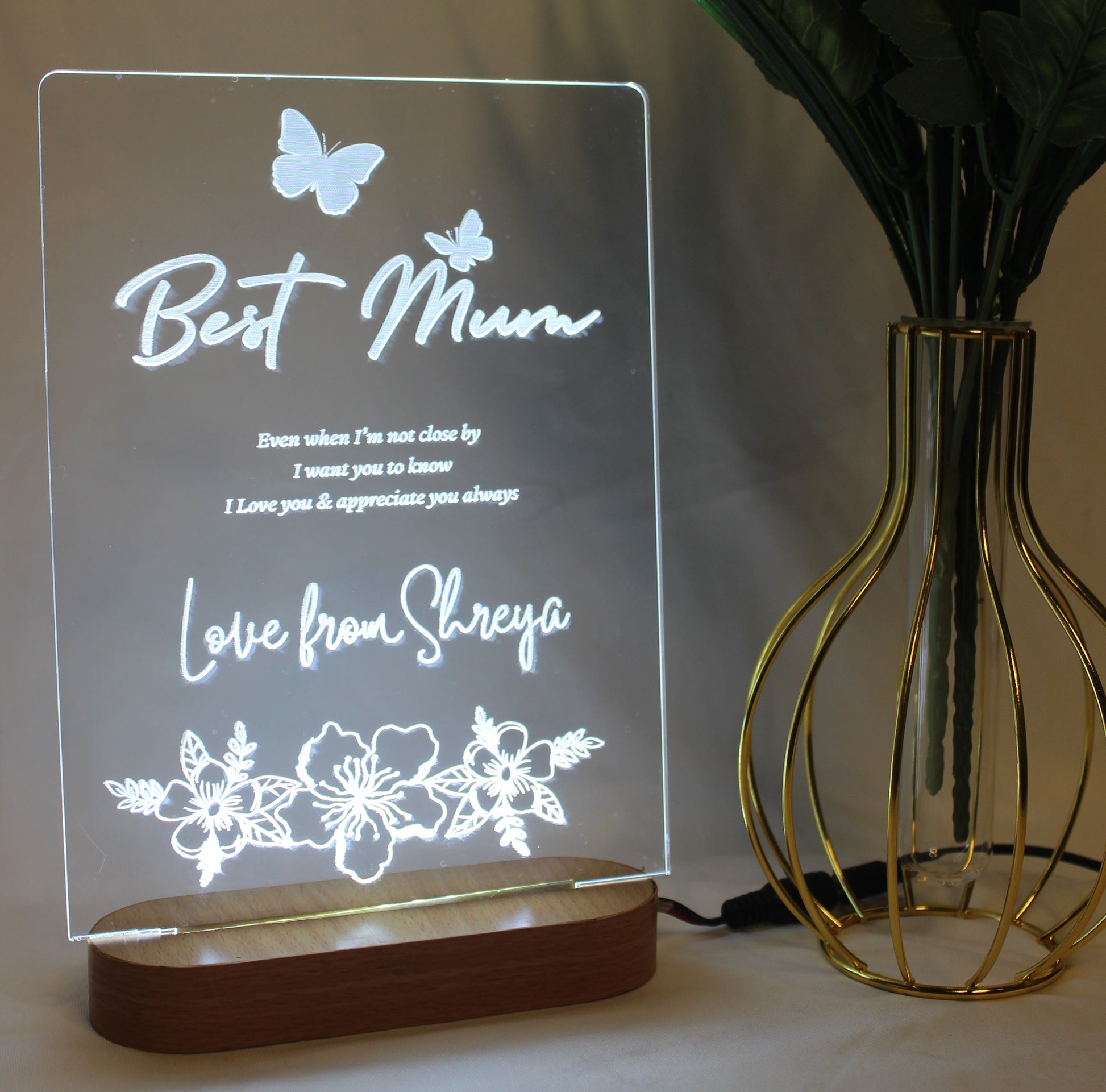 Personalized LED Lamp for Mother – A Heartwarming Gift for Mom