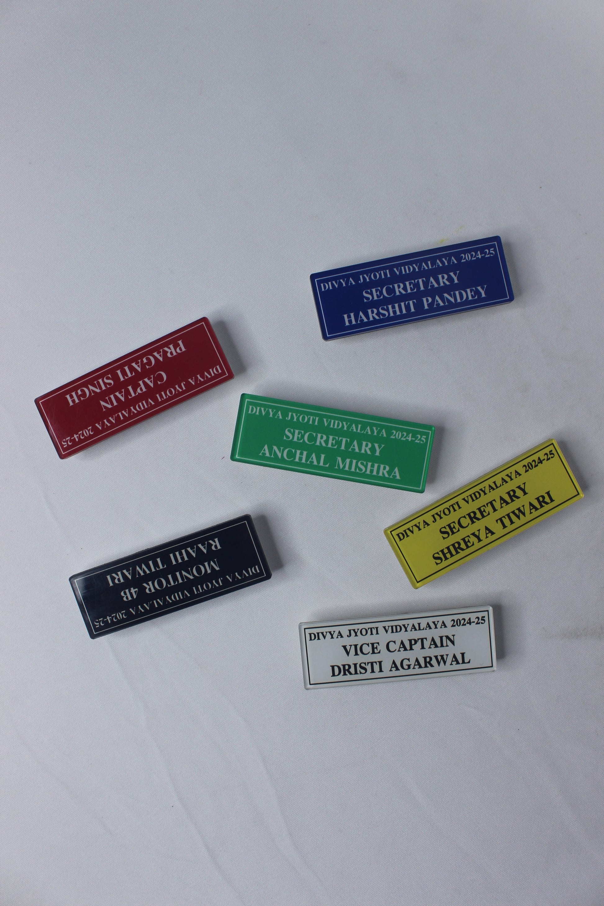 Customized Corporate Badges – Professional & Stylish Employee Name Tags