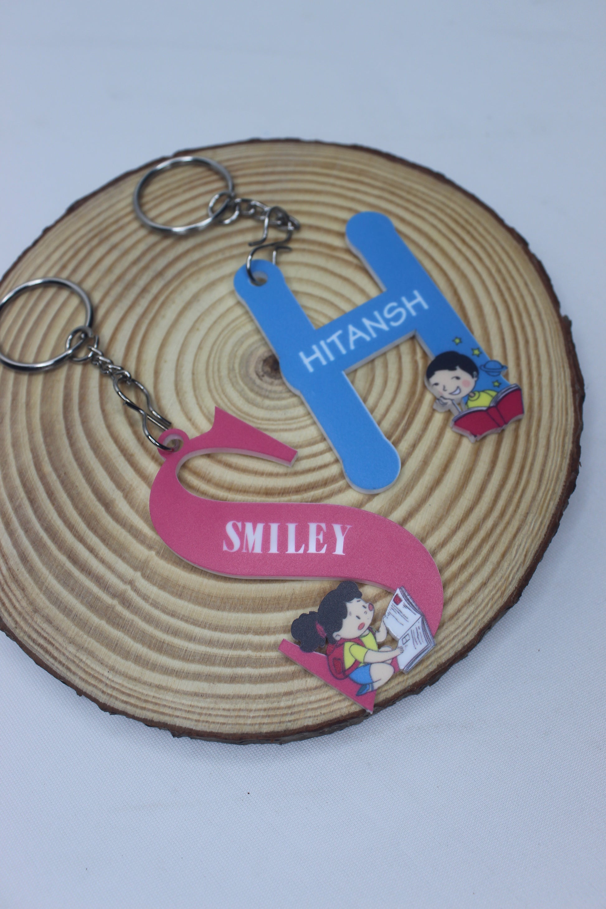 Personalized Letter Keychain – Minimal, Meaningful & Memorable