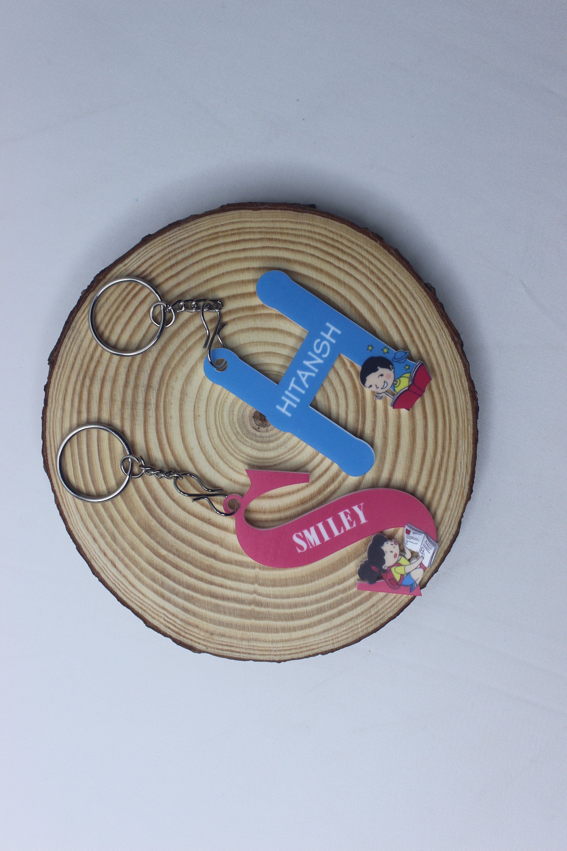 Personalized Letter Keychain – Minimal, Meaningful & Memorable
