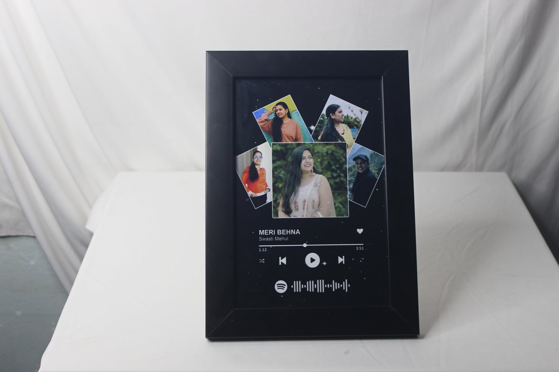 Black Spotify Plaque