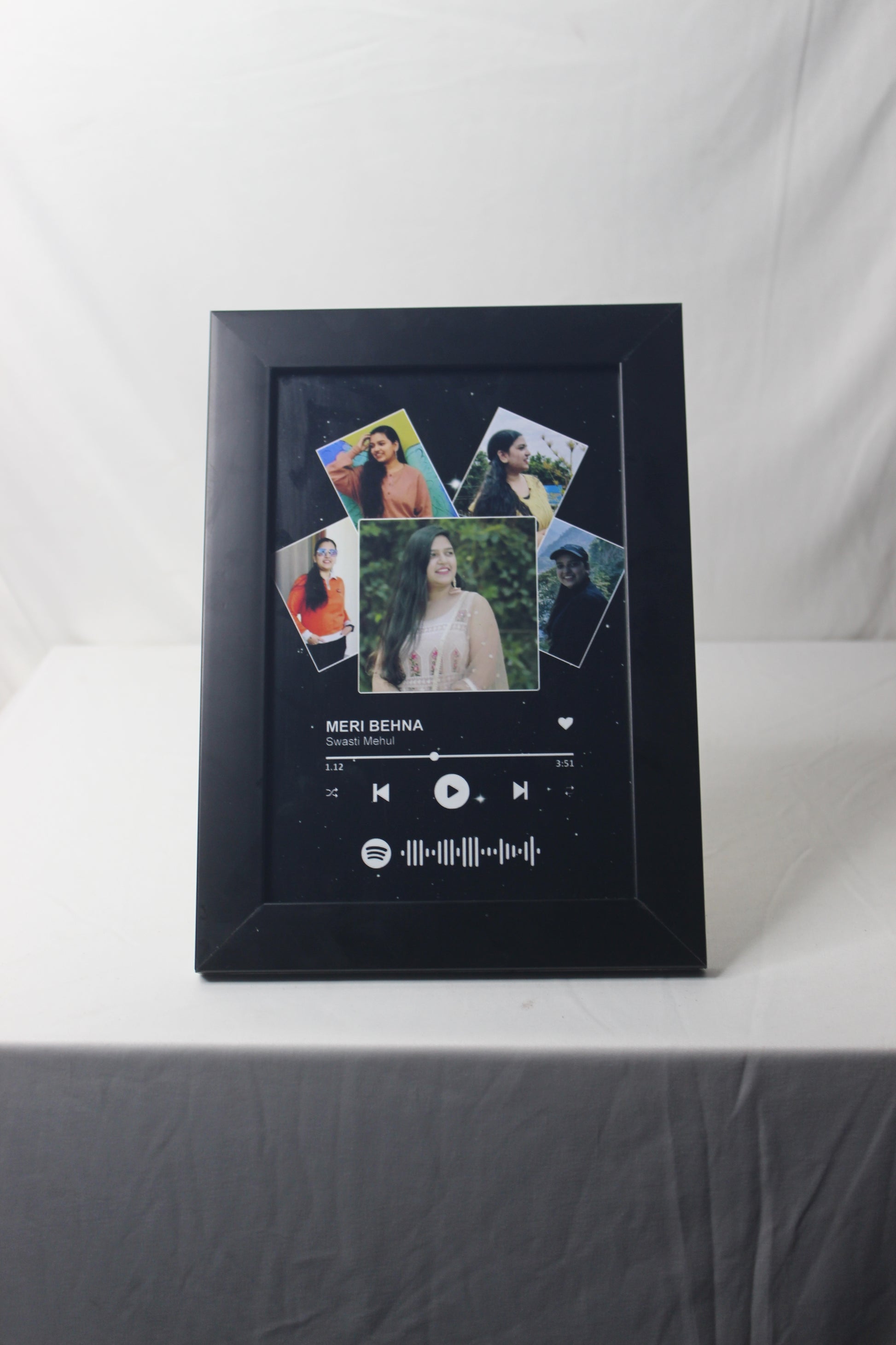 Black Spotify Plaque