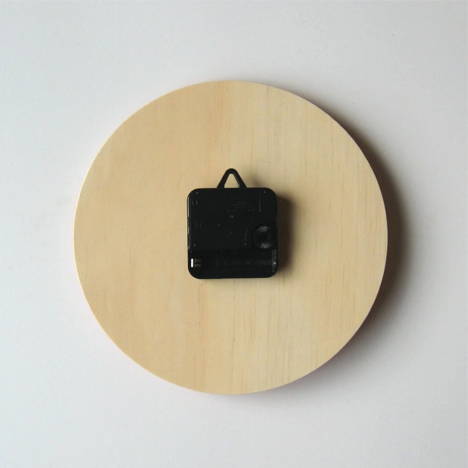 Sun Design Wall Clock – Radiate Positivity & Elegance