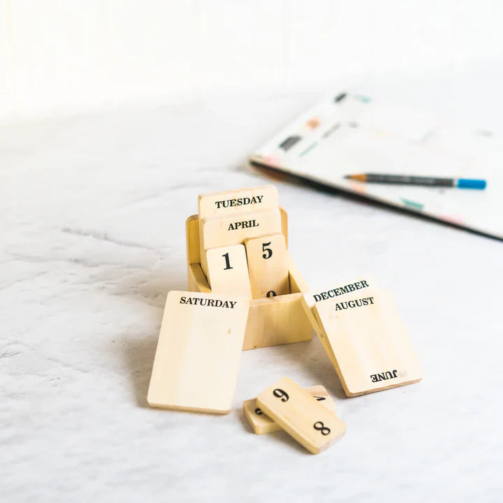 Wooden Block Perpetual Standing Desk Calendar – A Timeless & Eco-Friendly Organizer!